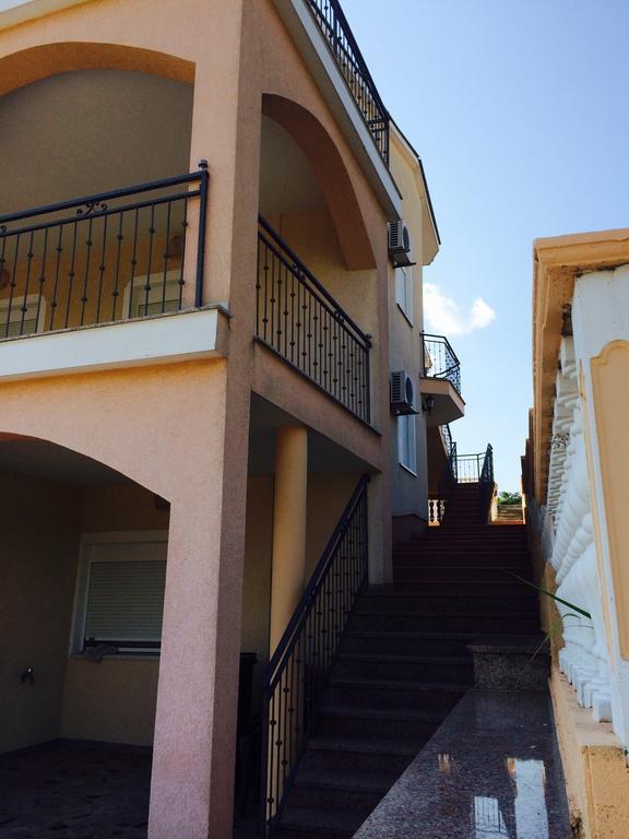 Apartments Niki สเวติ เปตาร์ ภายนอก รูปภาพ